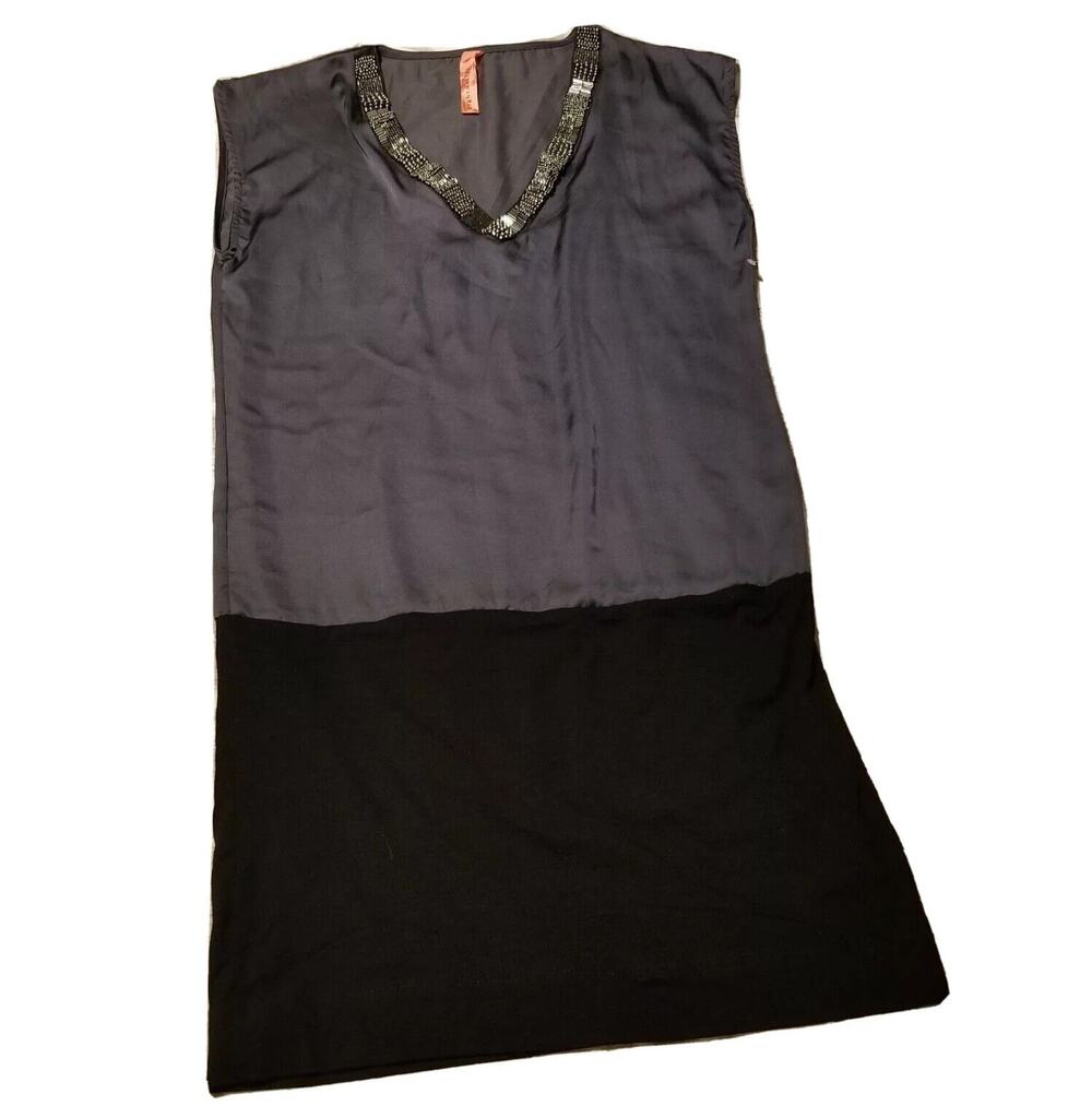 NWT Eight Sixty Size XS Black Grey Beaded Tunic Jeweled Detailing